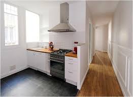 La première cuisine n'est jamais oubliée! Petite Cuisine 15 Cuisines De Petite Surface Pour Faire Le Plein D Idees D Amenagement Par Marion Arnoud Loherst Domozoom Com