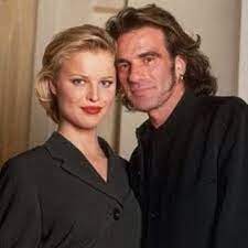 The daughter of jiri, an electrician, and secretary eva she grew up in a unfortunately her busy schedule doesn't lend itself to a stable love life. Pin By Athena Jones On Bon Jovi But It S More Than Just Jon Eva Herzigova Photo Picture Photo