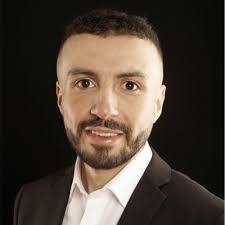 Ich habe eine neue Position und arbeite jetzt als Manager im Bereich Audit… 