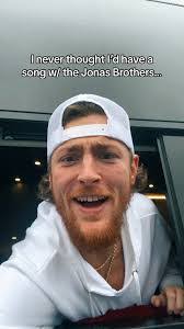 Jonas Bailey's Instagram, Twitter & Facebook