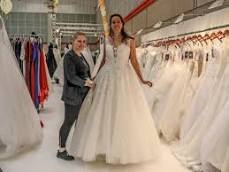 Check spelling or type a new query. Hannover Der Trend Geht Zur Nackten Hochzeitstorte