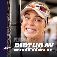 Taylor Ellsworth's Instagram, Twitter & Facebook