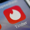 We review the best dating apps, whether you're looking longtime or for something less whether you love or loathe tinder, there is no denying it has changed online dating forever. 1