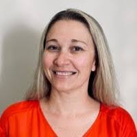 Denise Parr's Instagram, Twitter & Facebook