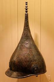 Bronze Helmet Late La Tene Period Ca 3th Century Bc Musee D Archeologie Nationale Et Domaine National De Saint Germai Ancient Armor Ancient Celts Iron Age
