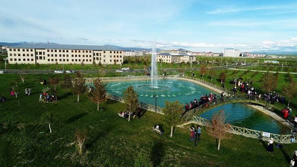 Ağrı İbrahim Çeçen Üniversitesi Resim Galerisi