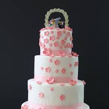 1h30 temps de repos au frais : Piece Montee Gateau De Mariage Wedding Cake Selection 2016 Et Prix L Express Styles