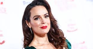 Megan Cahill's Instagram, Twitter & Facebook