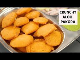 Crunchy Aloo Pakora Easy Lockdown Street Style Recipes Cookingshooking Youtube Recipes Indian Snack Recipes Pakora Recipes