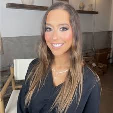 I am so excited to announce that I have passed the Delaware Bar Exam! After  a previous professor told me my LSAT score would never get me into law  school, I was