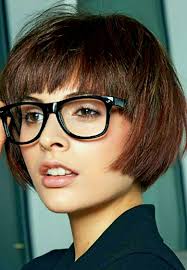 Here are some most popular and trendy styles of straight short hair which may be helpful for you to carry new and unique hair look. Pin By Teri Kinkead On Okularniczki Women With Glasses Straight Hairstyles Short Straight Hair Fine Straight Hair