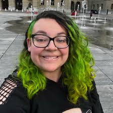 Andrea Kinnaman's Instagram, Twitter & Facebook