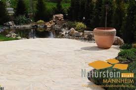 Polygonalplatten Kalkstein Dalmacija Creme Beige Gelb 3 3 5 Cm Stark In 2020 Mediterrane Gartengestaltung Kalkstein Und Steine