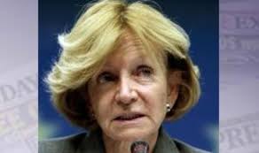 Spain agrees deeper spending cuts