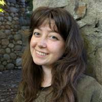 800+ "Julia St" profiles