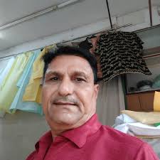 I can't keep thinking everyone is good please help me it's breaking my  realizationships