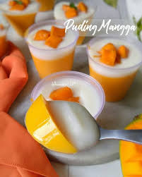 For the ones who had trouble getting the panna cotta out of the dishes. Pin On Food And Drink