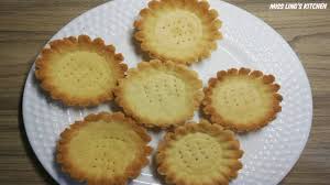 A pastry or bench scraper. Tart Shell Tutorial Tutorial Kulit Tart Mudah Ringkas Youtube