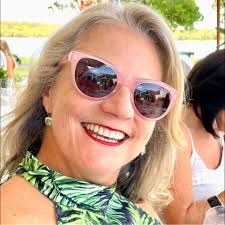 Rococo's staff and paramedics help with medical emergency in Noosa