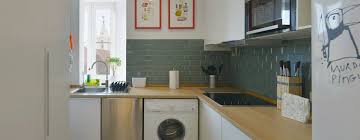 A tasteful balance of modern metal frame with 1 thick distressed wood table top, this dining table brings a simple beauty to your dining room. Small L Shaped Kitchens Homify