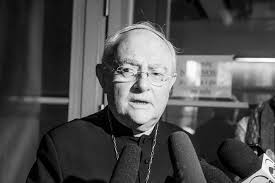 Hoser was trained as a physician before joining the pallottines in 1969. Nie Zyje Abp Henryk Hoser Nie Dal Rady Pokonac Ciezkiej Choroby Warszawa Super Express