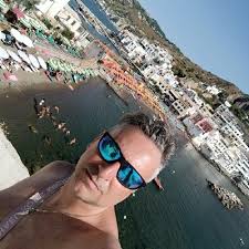 I am very pleased to announce that I graduated in Economics and Finance, at  Università degli Studi di Modena e Reggio Emilia with a final grade of  110/110.