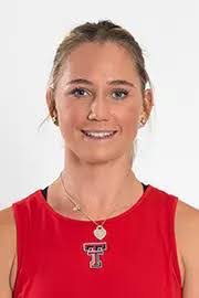 Heather Peet's Instagram, Twitter & Facebook