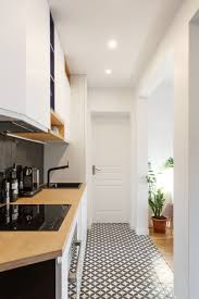 Projet Championnet Reorganisation Des Espaces Pour Ce Projet Du Xviiieme Couloir Cuisine Ren Cuisine Parisienne Carrelage Cuisine Petite Cuisine Moderne