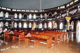 Nave, chancel, altar, pulpit, stained glass windows and showing how the church is. St George S Forane Church Edappally Wikiwand