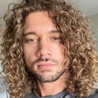 Dwayne Hilton's Instagram, Twitter & Facebook