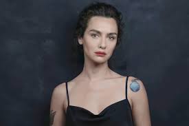 In 2017, she was cast in the play yedi kocalı. Birceakalay Twitter Search