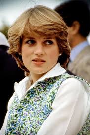 Princess diana graced us with many iconic looks, but perhaps none more lasting than the while playing around with her hair, mcknight recalls making it look short under the tiara she was wearing. Princess Diana Hairstyles And Cut Princess Diana Hair