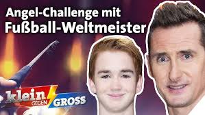 Drehleiter hochklettern: 11-jähriges Kletter-Ass gegen Deutsche  Boulder-Meisterin