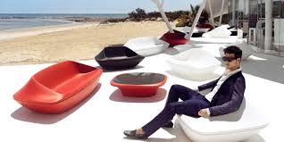 The madrid coffee table is an elegantly round table with glass inlay. Ufo Coffee Table 100x100x28 By Ora Ito Tables Vondom Products