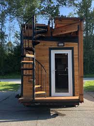 Pin Von Andrea Aporta Auf Tiny House Kleine Hauspflanzen Kleine Hausideen Wohnen Im Mikrohaus