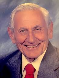 Everett Hastings's Instagram, Twitter & Facebook