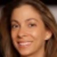 Karen Barbosa's Instagram, Twitter & Facebook