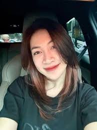 Sao Việt 28/7: Phan Hiển hiếm hoi chia sẻ về người ba doanh nhân kín tiếng;  Em gái Lý Hùng mặc váy cưới ở tuổi U50