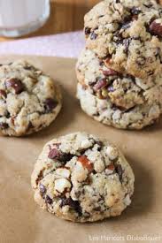 Cookies Aux Amandes Noisettes Chocolat Noir Et Fleur De Sel Recette Cookies Chocolat Cookies Et Biscuits Cookies Recette