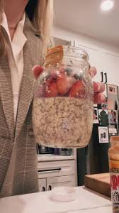 first day sorta back in the office, here's my go to overnight oats. go...
