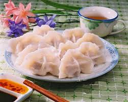 Karipap merupakan sejenis makanan yang popular di malaysia, thailand dan singapura. Makanan Tradisi Kaum Cina Totallydelicious