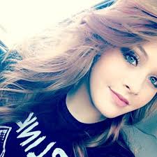 Madison Quinonez (@MadisonQuinonez)