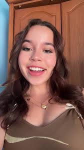 jacquelyn (@jacquelyn.l)