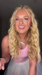 Carrie Bradshaw they could never make me hate you ♥️ #satc