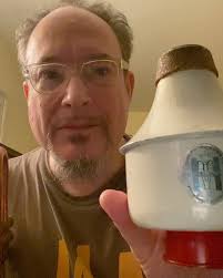 Comparing a bunch of different Harmon mute variants and the different  sounds they can produce, with and without the stem.