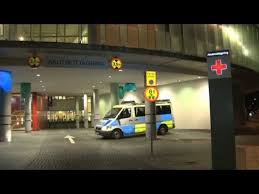 En professionell tandläkare som alltid erbjuder god service och högsta kvalitet, det är några av skälen för dig som kund att besöka malmö tandläkarcenter. En Person Allvarligt Skadad Efter Nazibrak Nyheterna Malmo Tv4 Youtube
