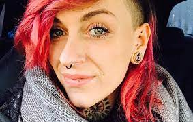 The site owner hides the web page description. Berlin Tag Und Nacht Caro Kommt Heute Zuruck