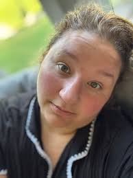 I am knee deep in moving boxes, life changes, and a timeline that's  definitely not Pinterest-approved. But hey—life doesn't always wait for  perfect timing, does it? This morning's “moving day” breakfast for