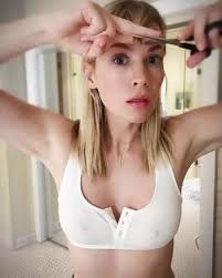 January Jones Porn Pics and XXX Videos - Reddit NSFW