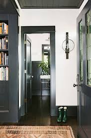 1001 Idees Originales Comment Peindre Une Porte Interieure Portes Peintes Garniture Interieure Encadrement Porte